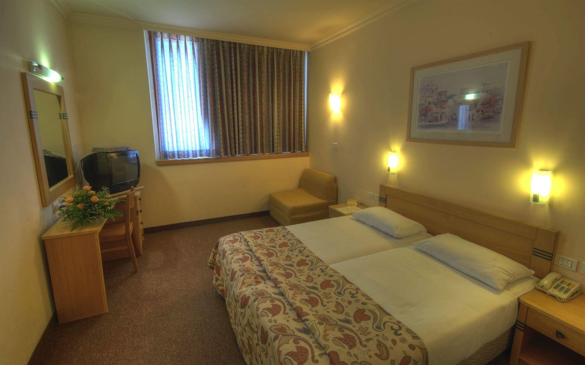 Inbar Hotel Arad Zewnętrze zdjęcie